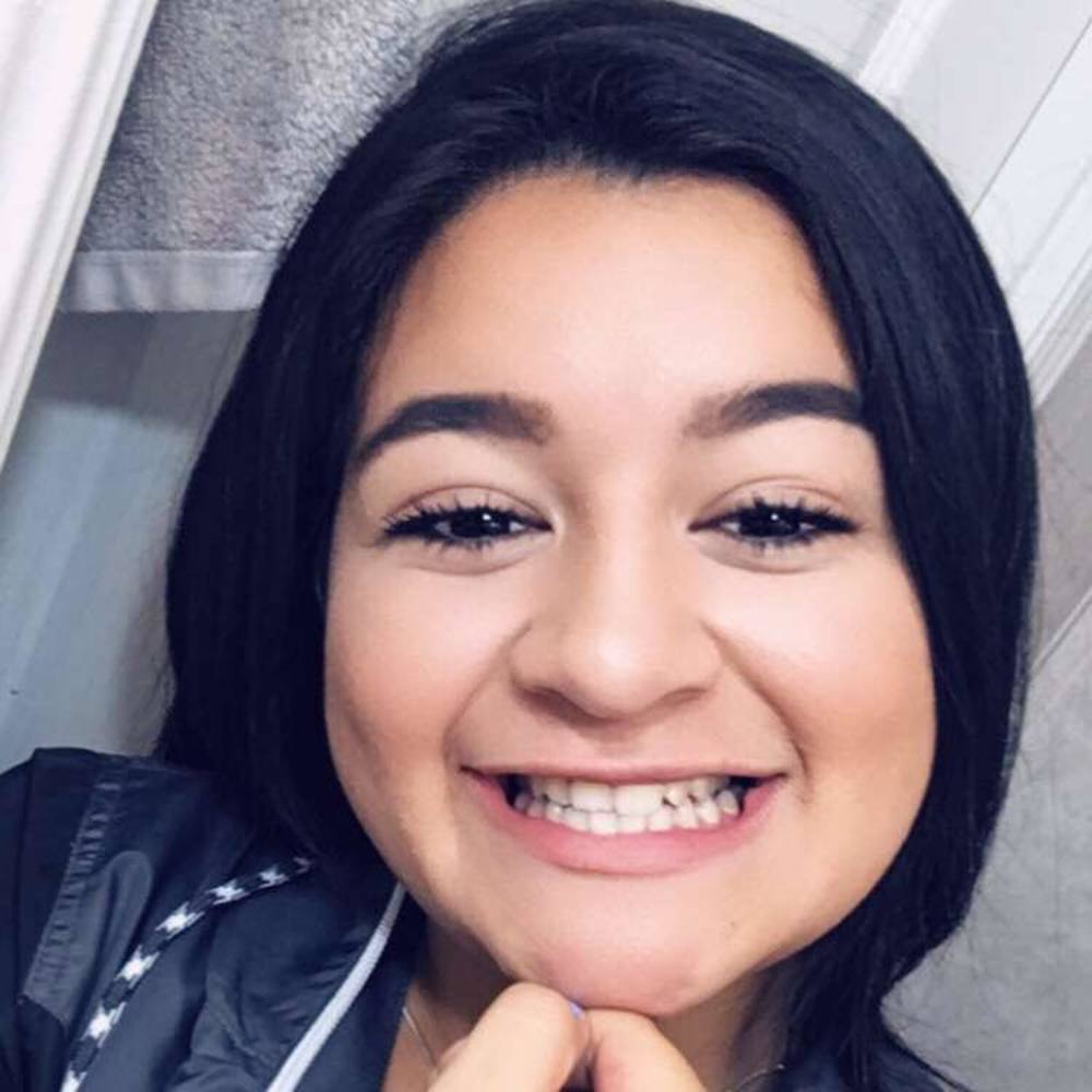 Meet your Posher, Kassandra